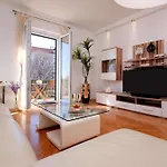 Palomar Luxury