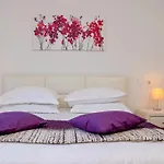 Palomar Luxury *
