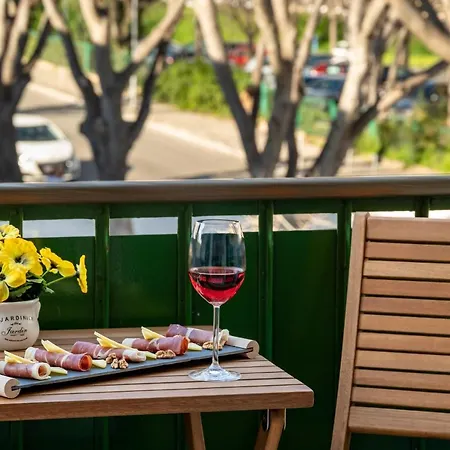 Palomar Luxury ספליט