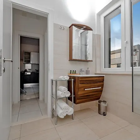 Palomar Luxury * ספליט