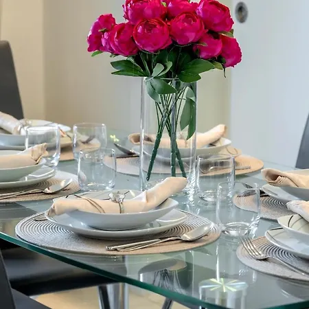 Palomar Luxury דירה *