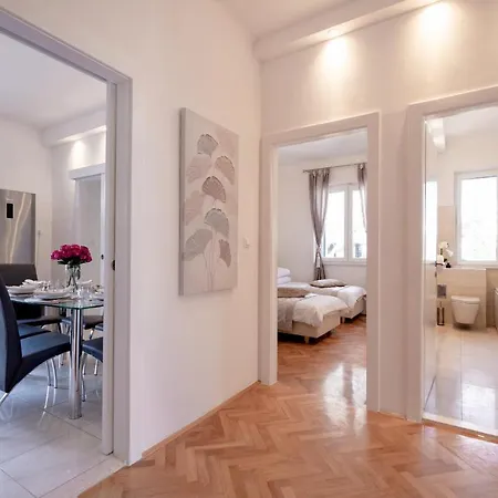 Palomar Luxury דירה *