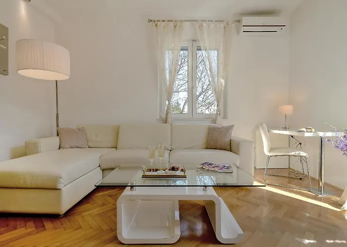 아파트 Palomar Luxury
