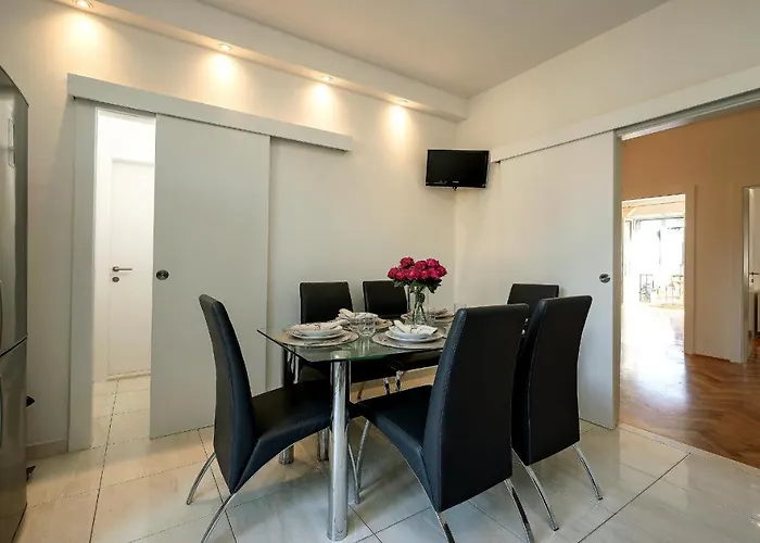 Palomar Luxury 스플리트