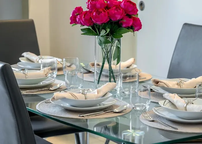 Palomar Luxury 아파트 *