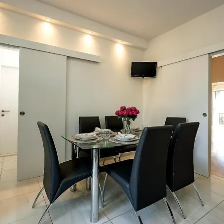 Palomar Luxury Split